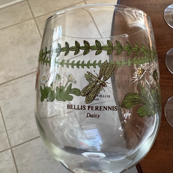 Vintage 6 Portmeirion Botanic Garden Stemmed Wine Glass - Picture 8 of 9